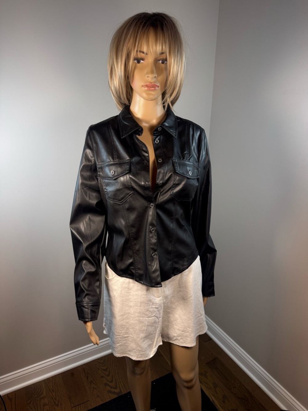 AKIRA Black Faux Leather Button Down Shirt Jacket Vegan Leather Top Size M NW - Picture 3 of 7
